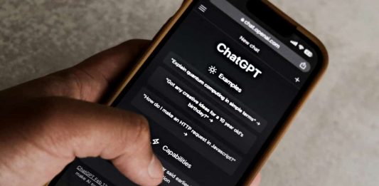 Wie leicht ist es, ChatGPT auch Geheimnisse zu entlocken, Prof. de Melo?