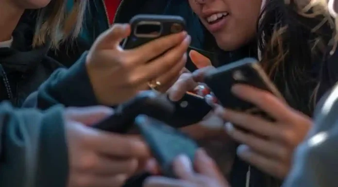 Smartphones – Image: StockCake / AI generated