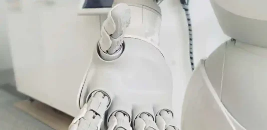 Robot Hand - Photo: Possessed Photography / Unsplash Robot Hand - Photo: Possessed Photography / Unsplash