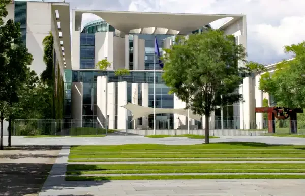 Bundeskanzleramt Berlin – Photo: pxhere.com