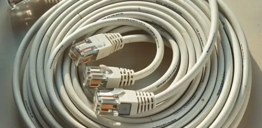 Netzwerkkabel für Online-Verbindungen